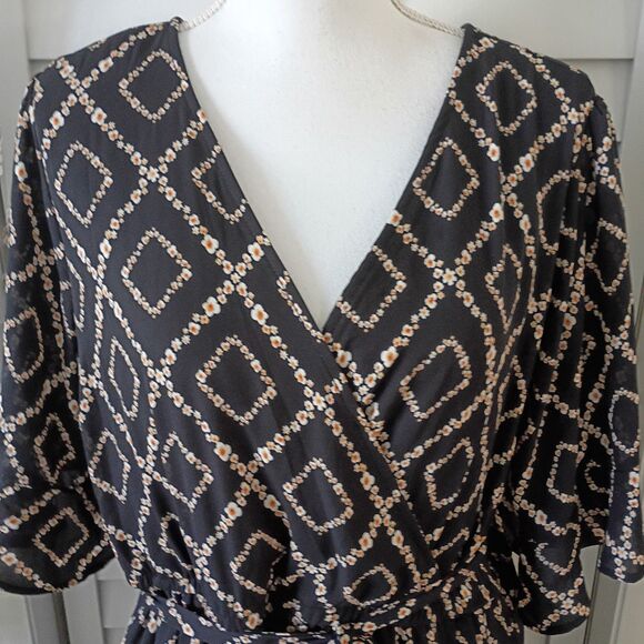 Torrid 2 Plus Size Maxi Georgette Surplice Hi Low Belt Dress Black Floral 2X NEW - Picture 3 of 10